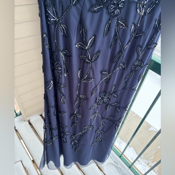 🆕Adrianna Papell Navy Beaded Floral Mesh Gown Blouson Bodice Formal Dress Size 6 - Picture 9 of 16